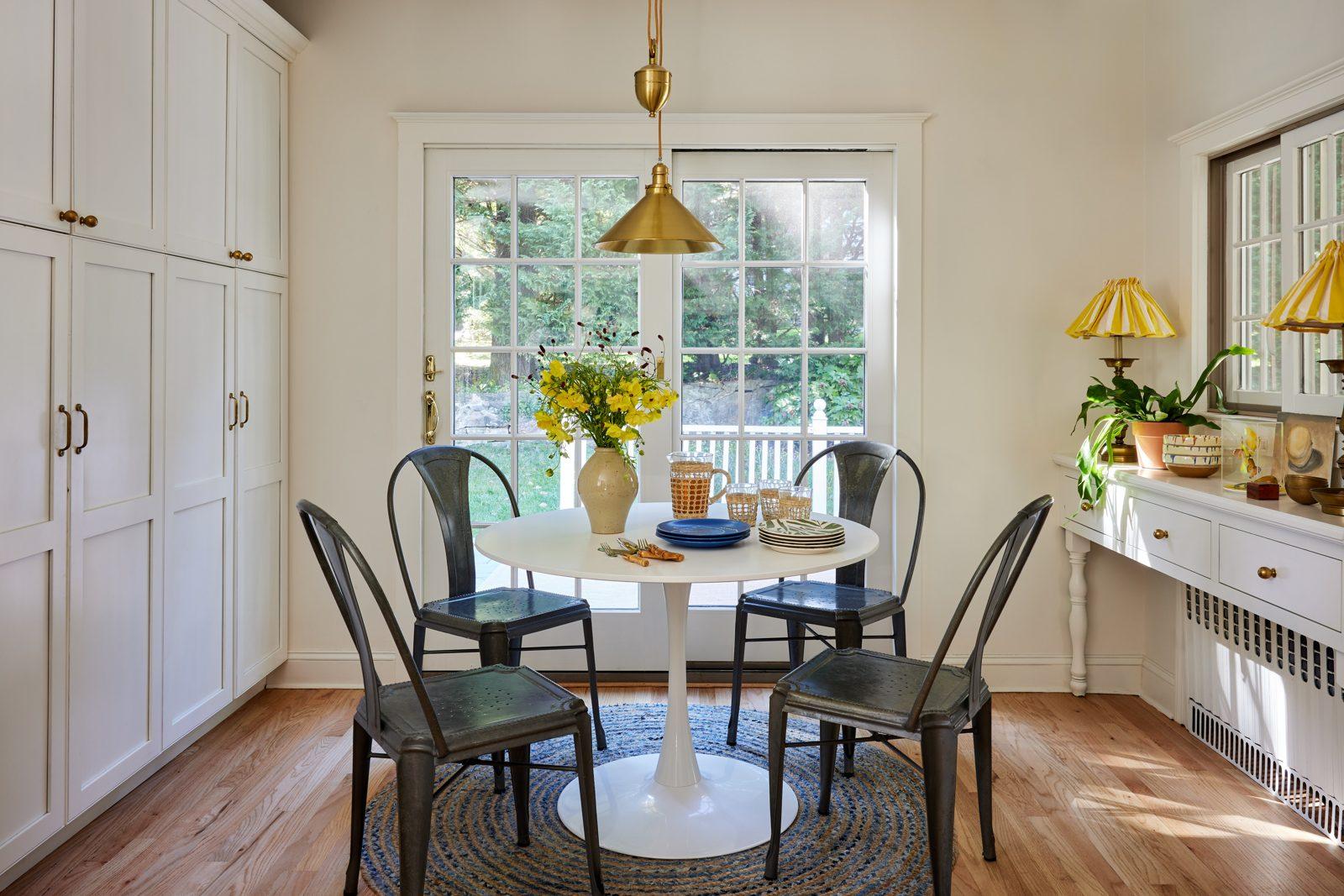 Gone Floral — breakfast nook
